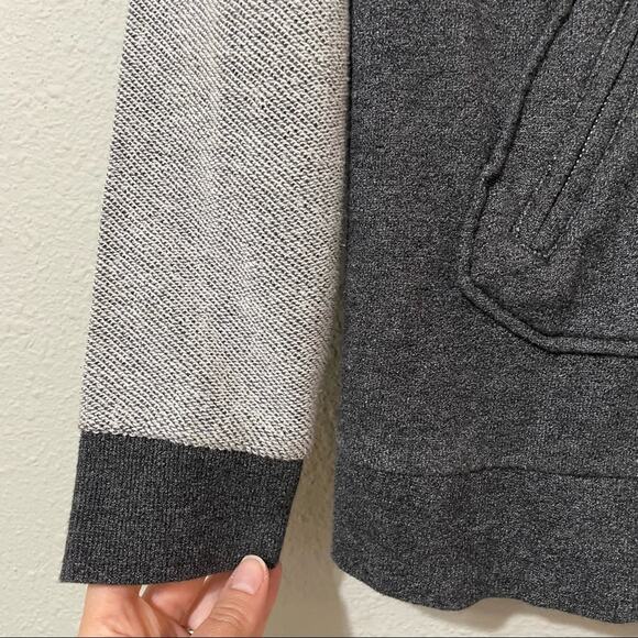 Roxy Gray and Light Gray Women's Sweater - Picture 3 of 8